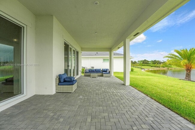 Photo - 601 Hookline Cir