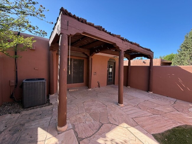 Photo - Beautiful Luxury 2 Bedroom Townhome Available in Corrales!