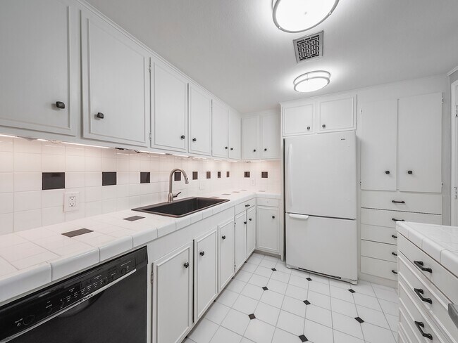 Photo - 656 S Ripple Creek Dr Unit 656