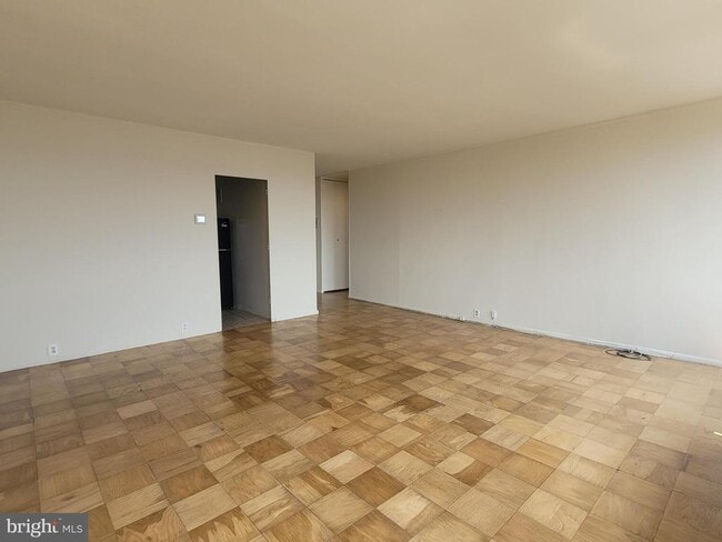 Building Photo - 210 Locust St Unit 22CW