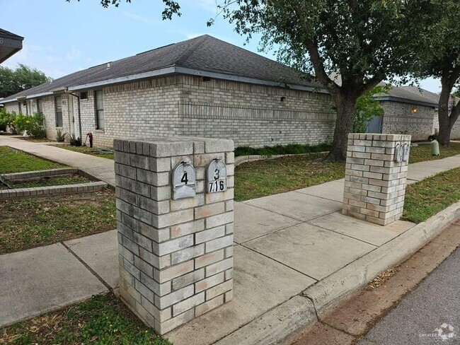 Building Photo - 716 Quail Ave Unit 2 Rental