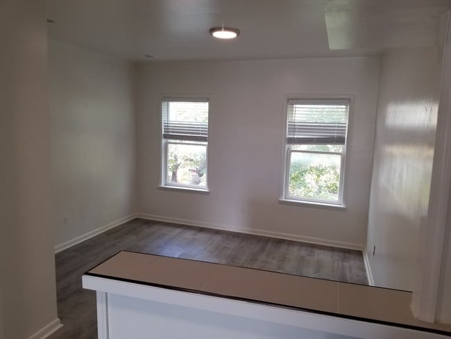 Photo - 1018 S Charles St