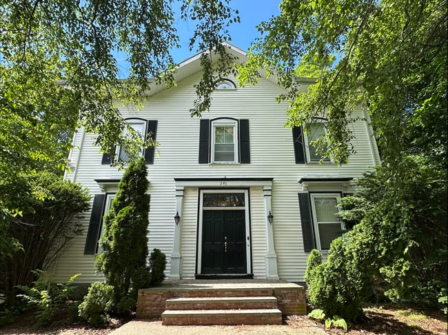 Photo - 246 Essex St Unit 2