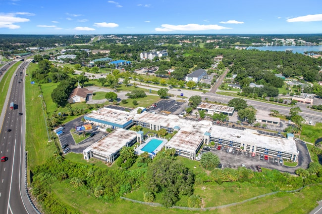 Photo - 4645 N Socrum Loop Rd Unidad Double Studio Renovated