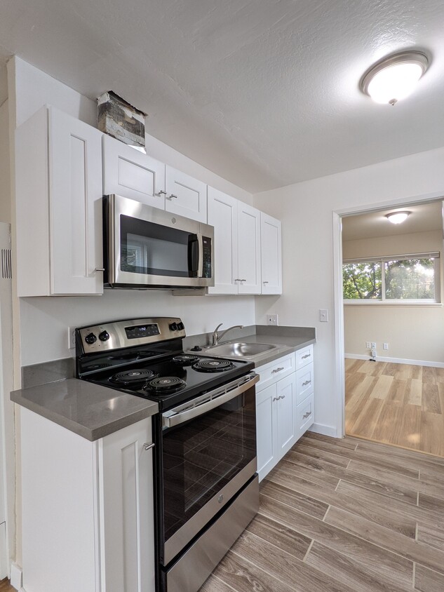 Floor Plan - 1 Bd/1 Bth