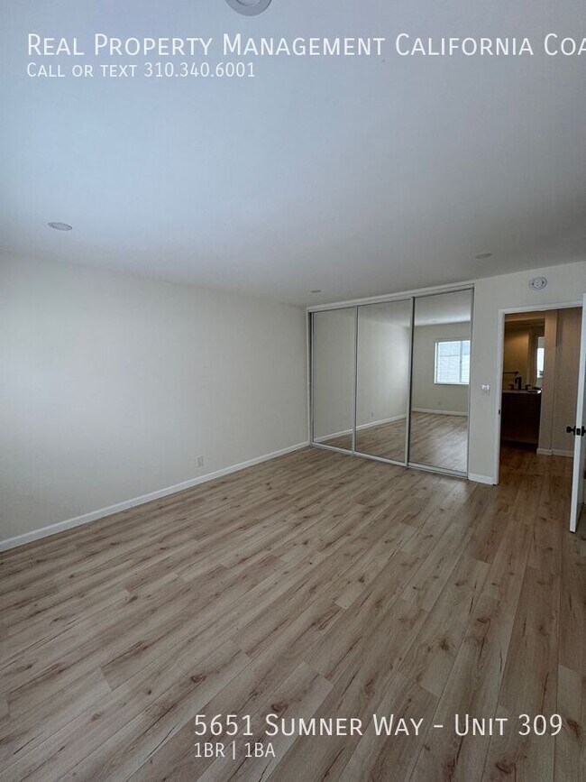 Photo - 5651 N Sumner Wy Unit 309