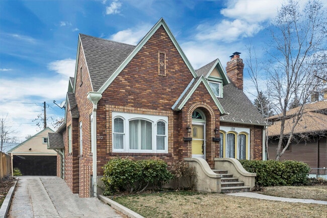 Photo - 132 S 400 E House