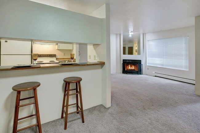 Apartamentos Chugach South - Área de comedor - Chugach South