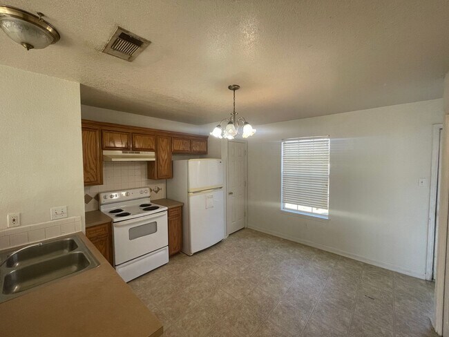 Photo - 211 N 3rd St Unit A