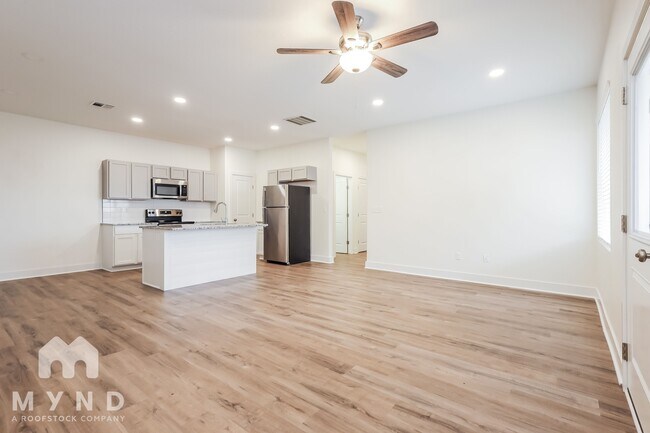 Photo - 5802 E Bristol Cir