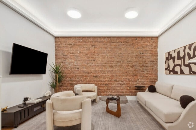 Building Photo - 125 E 83rd St Rental