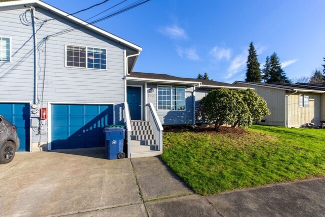 Photo - Recently updated 3 bdrm, 2 bath. Attached garage. Wrap around fencedyard. Private upstairs bedroo...