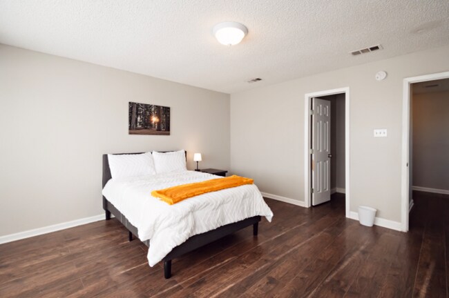 Photo - 2700 Terry Dr