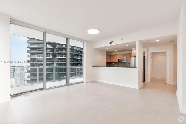 Building Photo - 1050 Brickell Ave Unit 3214 Rental