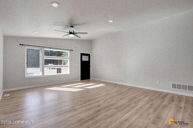 Photo - 4251 Ose St
