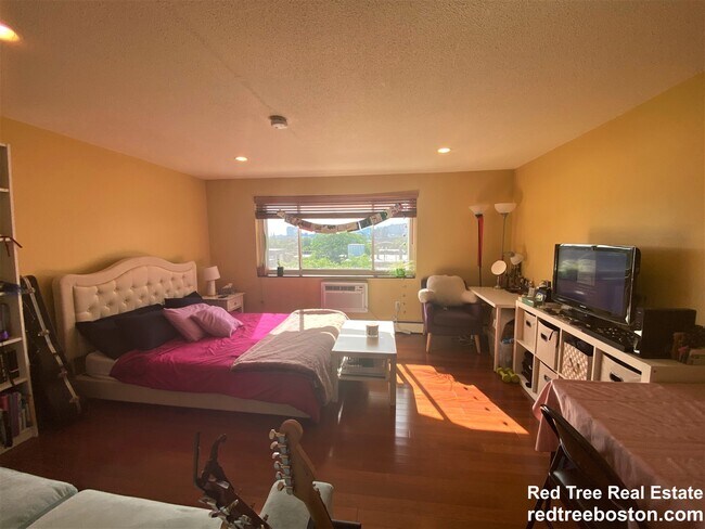 Photo - 287 Harvard St Unidad 75