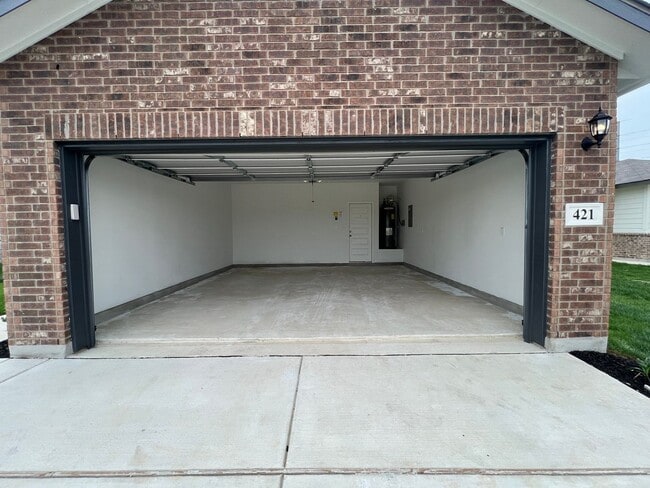 Photo - Beautiful 4/2.5 home in Hannah Heights