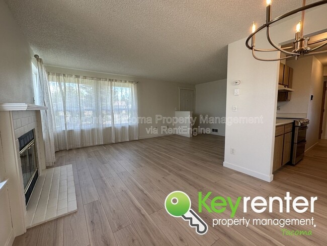 Photo - 3422 N Bristol St