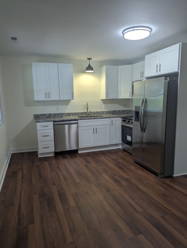 Photo - 205 Jones Ave Unidad B