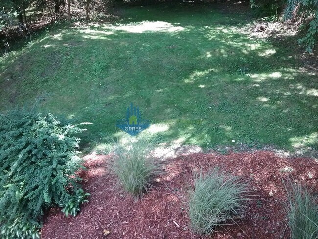 Photo - 2-bedroom 1st floor apartment for rent in ... Unit 1