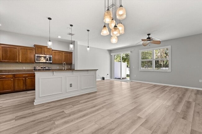 Photo - 364 Habitat Way