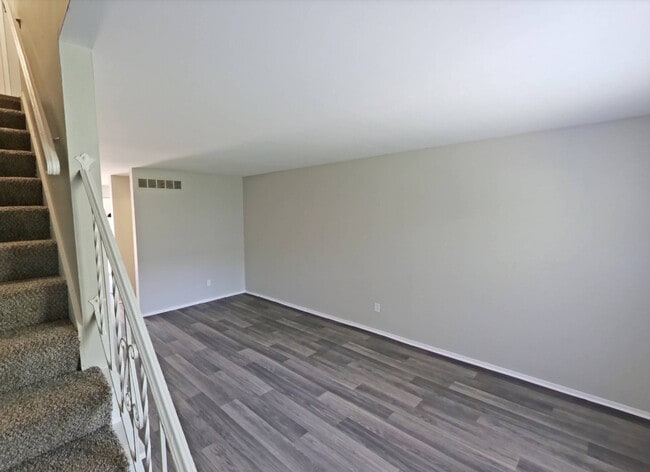 The Groves Apartments and Townhomes