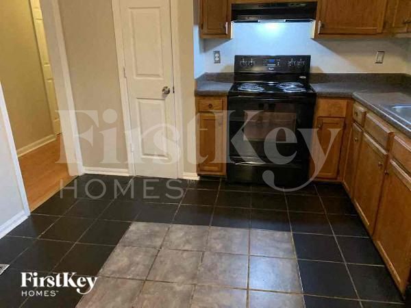 Photo - 6140 Littleton Dr