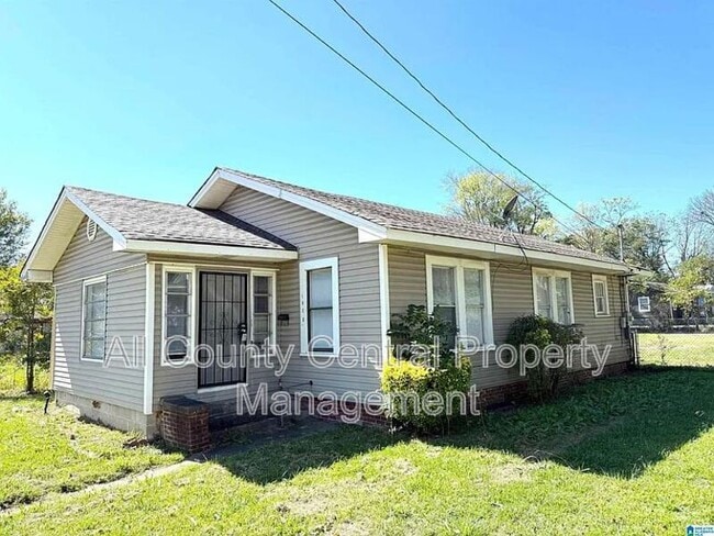 Building Photo - 1400 Gulfport St