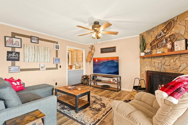 Building Photo - 301 Pinnacle Inn Rd Unit ID1302658P Rental