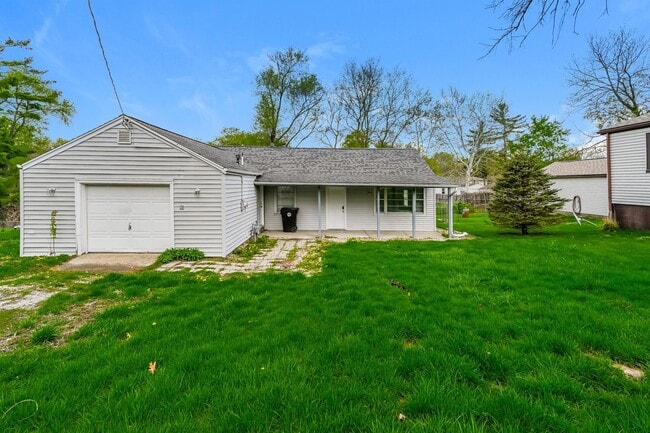 Building Photo - 305 Morton St