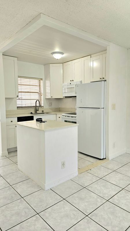 Photo - 111 Cleveland St Unidad b9