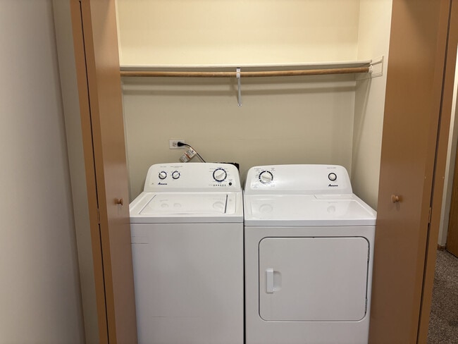 Photo - Maple Leaf Apartments