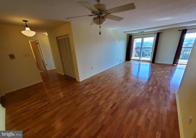 Photo - 1375 Pershing Blvd Unit 810