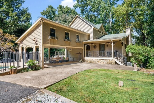 Building Photo - 7221 Flowery Branch Rd Rental