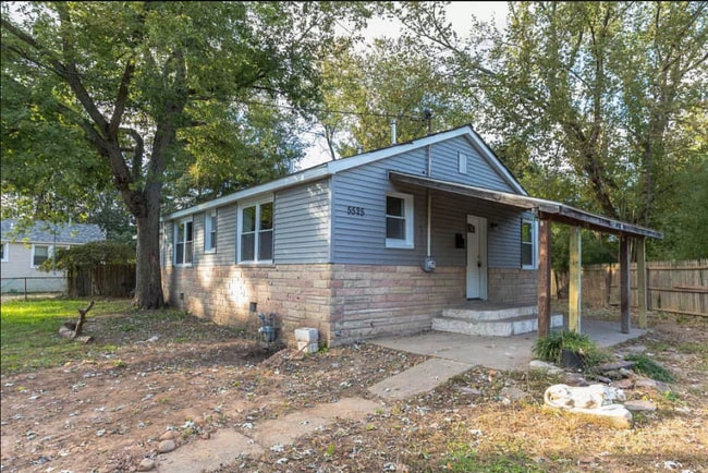 Photo - 5525 Schumacher Dr