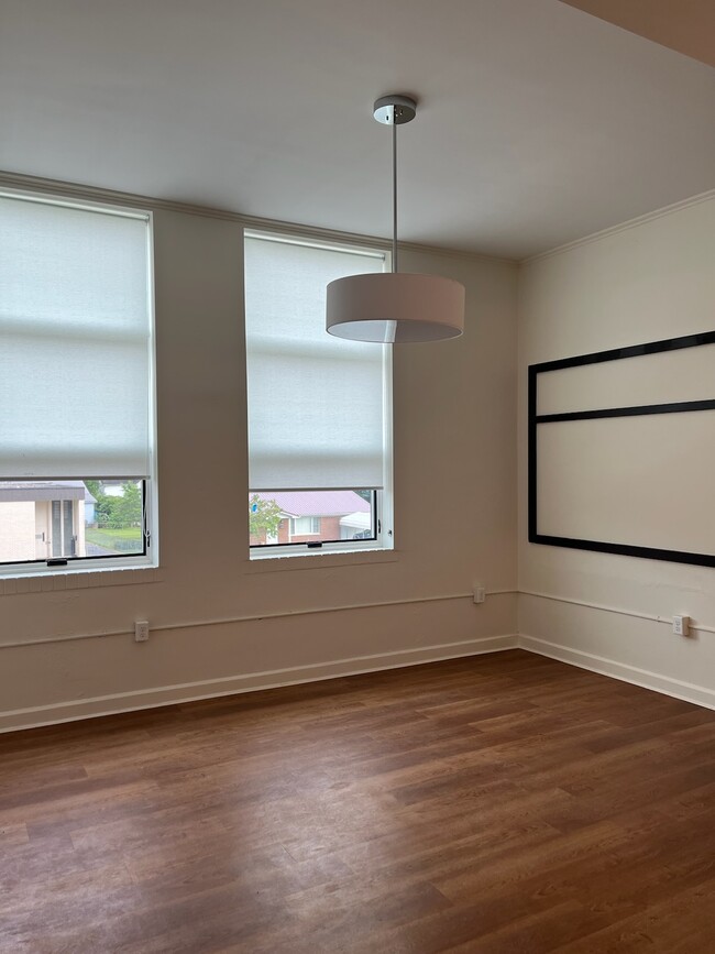 Photo - Wiseman & High Apartments