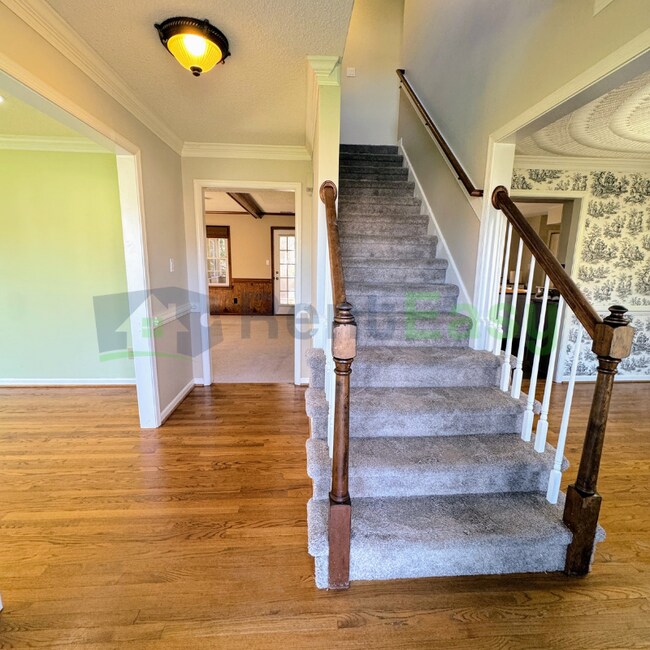 Photo - 1001 Fox Rdg Ct