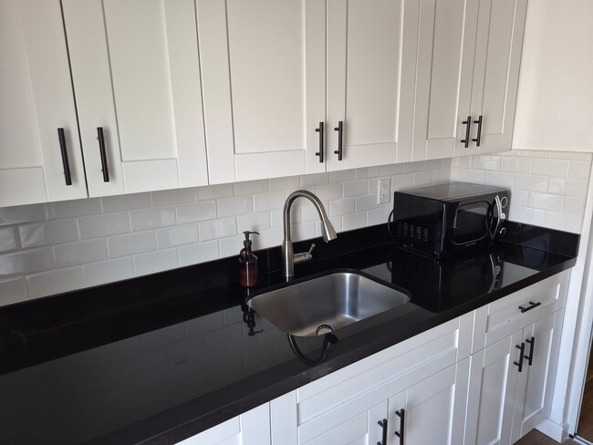 655 Meridian Ave Unit 8