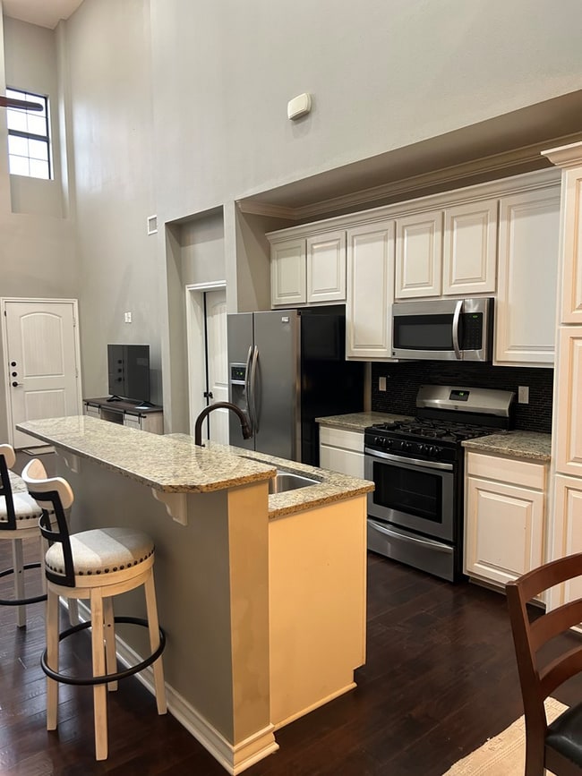 Photo - 3001 Pointer Ln