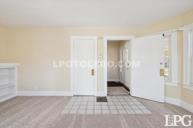 Photo - 4017 Overland Pkwy