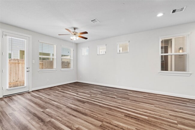 Photo - 3114 Spring Silo Ln