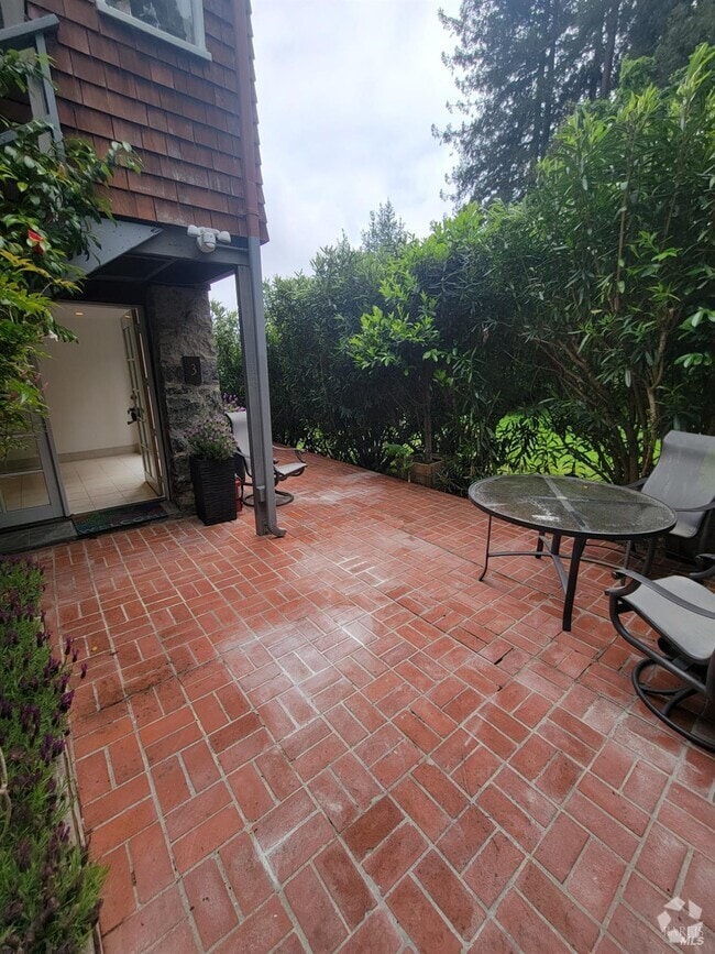 Building Photo - 346 Corte Madera Ave Rental