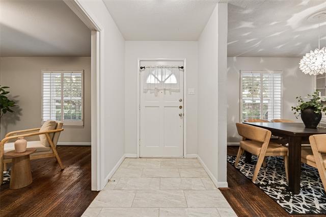 Photo - 6848 Town N Dr