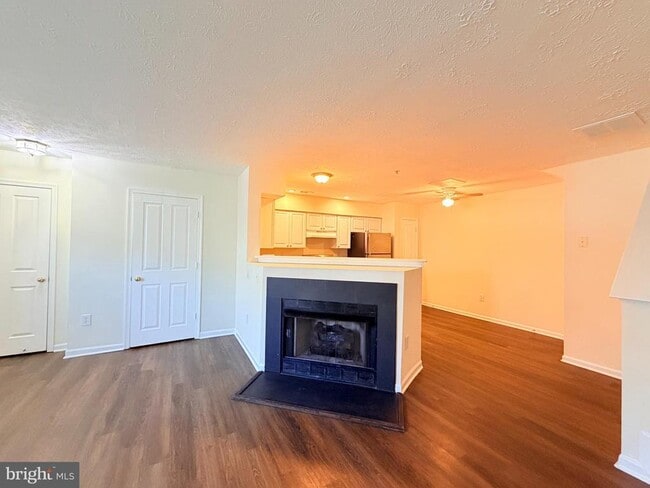 Photo - 1802 Chatfield Terrace