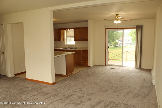 Photo - 15 Jeanne Dr