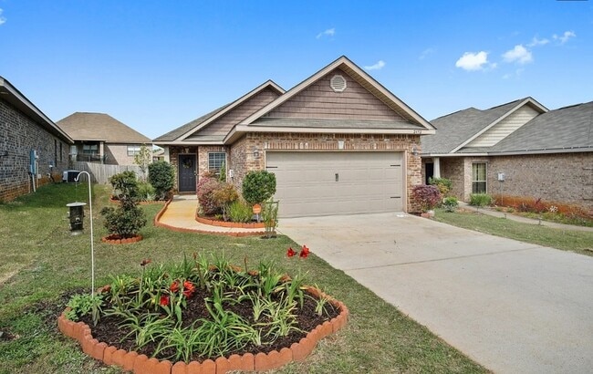 Building Photo - 2492 Bentridge Dr W