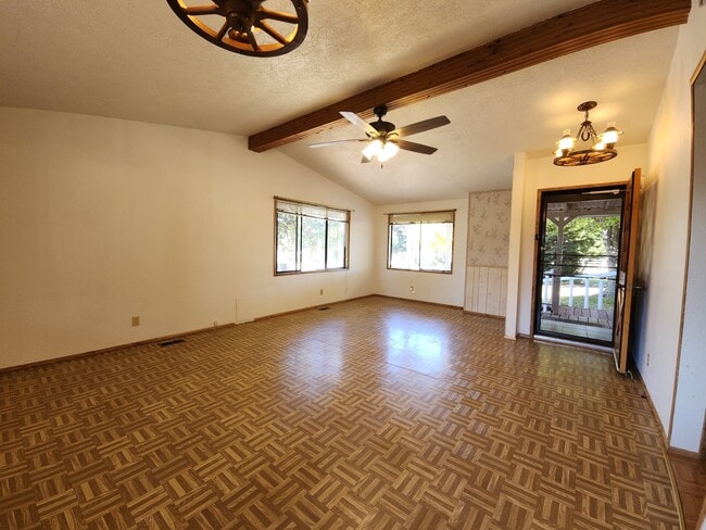 Photo - 8260 Sherwood Blvd