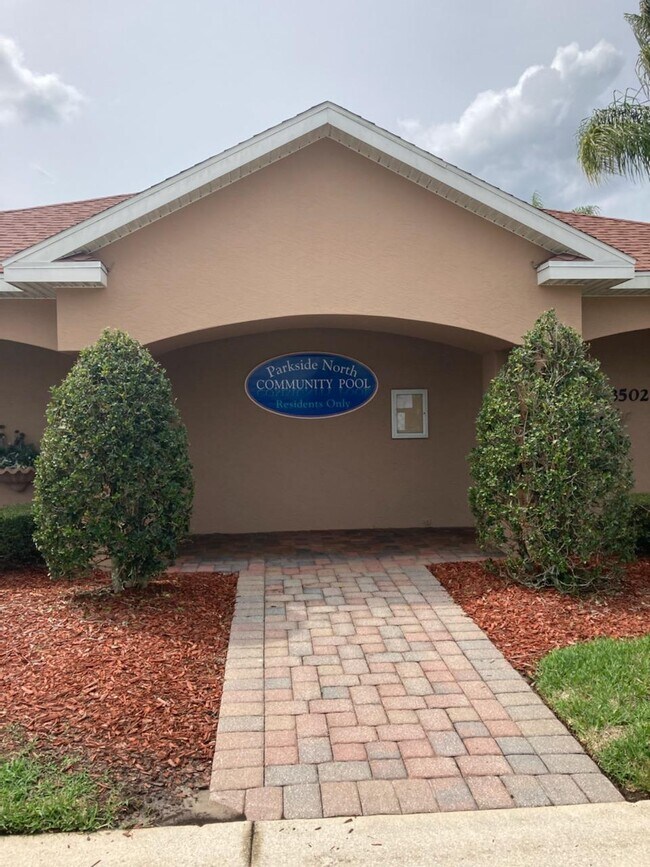 Photo - 432 Airport Rd