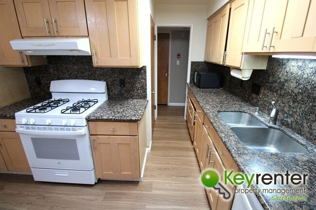 Photo - 3429 Braeburn St