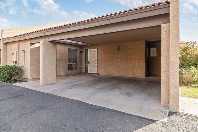 Photo - 3033 N 37th St